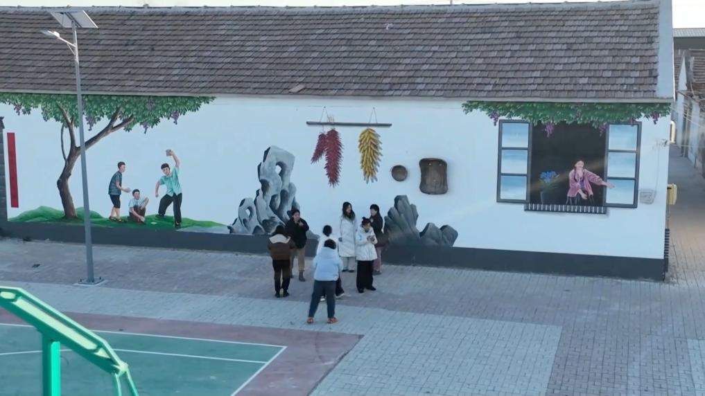 新华视点丨特色产业激活乡村振兴动能