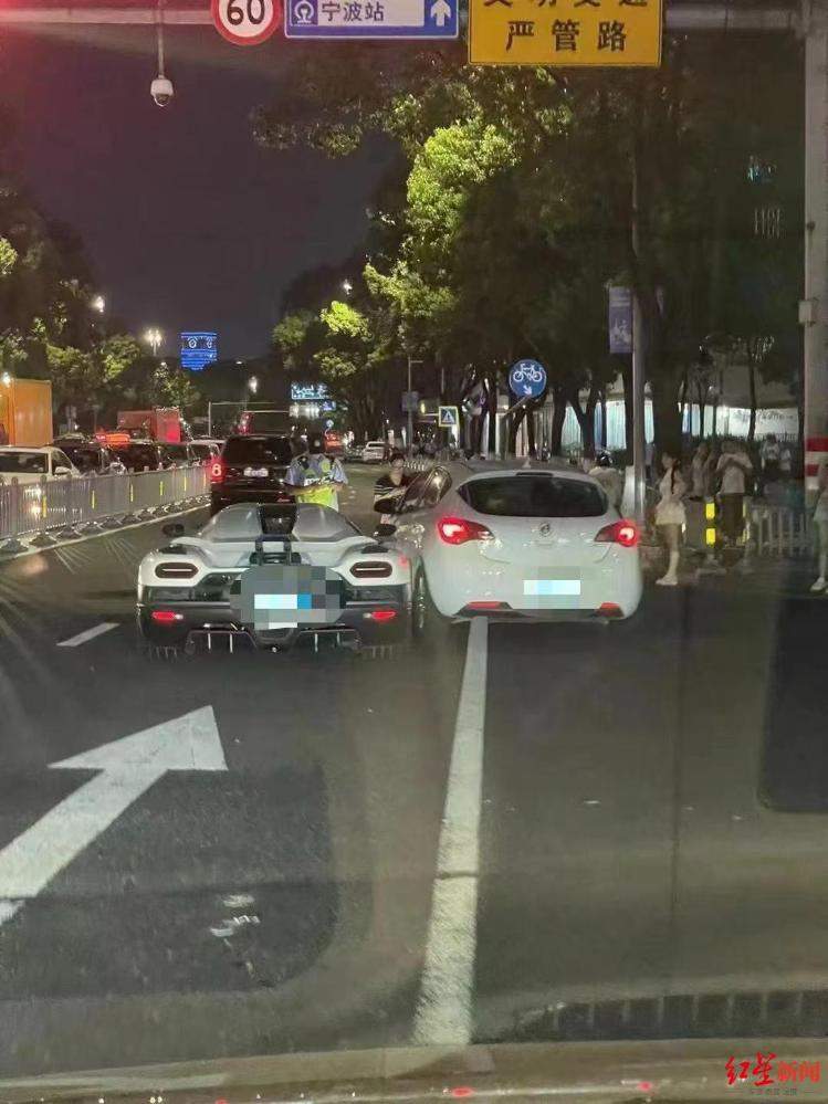 别克撞上4700万柯尼塞格 定损406万？车主辟谣：定损结果没出，不会为难对方