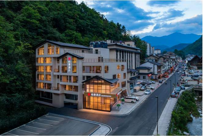 首家柏曼酒店即将入驻神农架，世界遗产地迎来品质住宿新选择