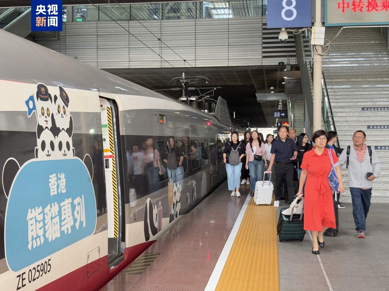 今年以来广深港高铁跨境客流破千万人次 刷新开通以来最快纪录