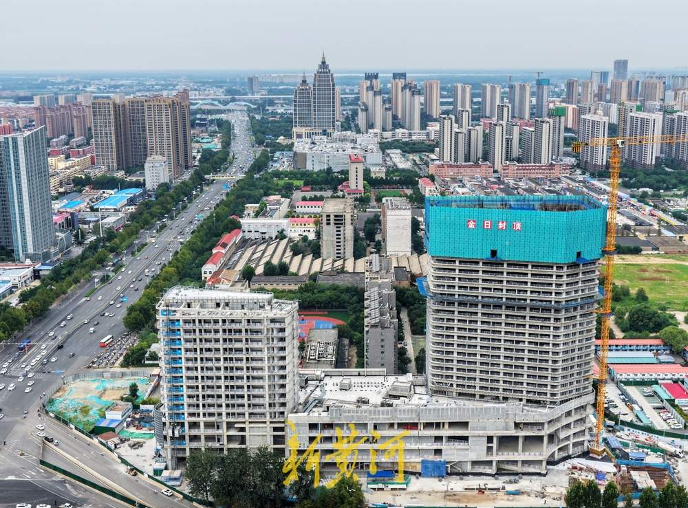 济南首个地铁换乘车站上盖TOD综合体封顶