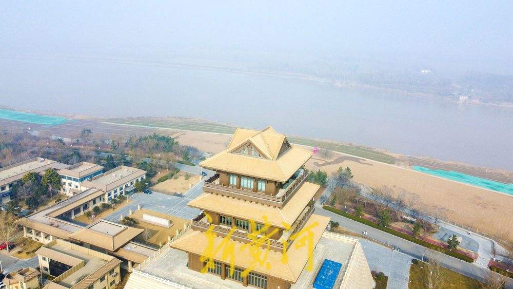 一年四季 泉在济南丨数九寒天草色青 黄河下游淌凌迟