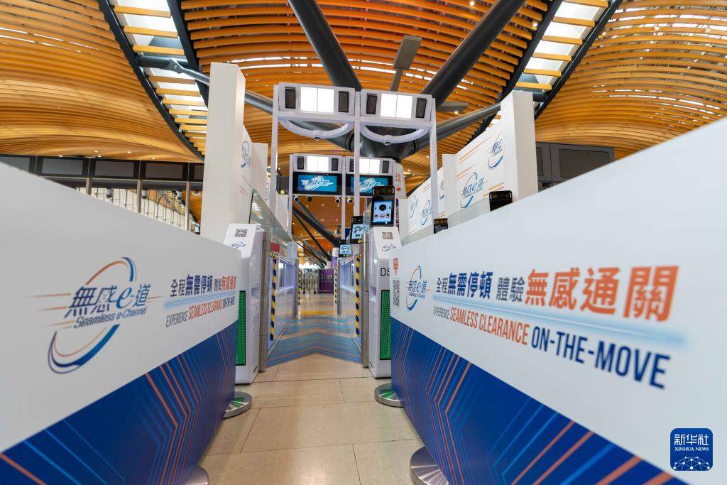港珠澳大桥香港口岸本月25日将启用“无感通关”