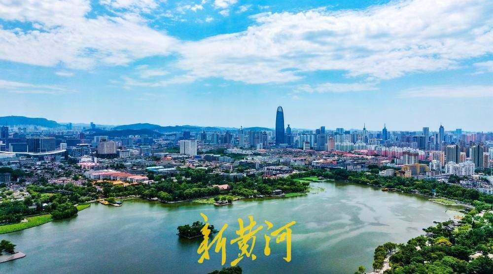 济南夏日限定美景上线：蓝天如洗白云悠 随手一拍皆大片