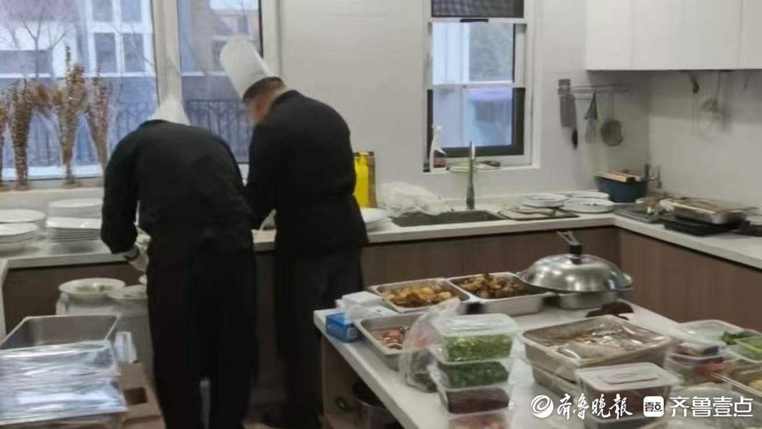 济南年夜饭预订正火热，私厨上门、外卖套餐成新宠