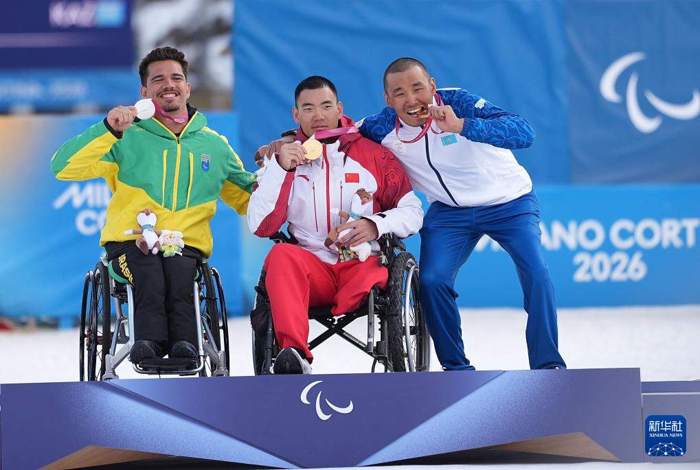 冬残奥会——越野滑雪男子短距离（坐姿）：中国选手刘子旭夺冠