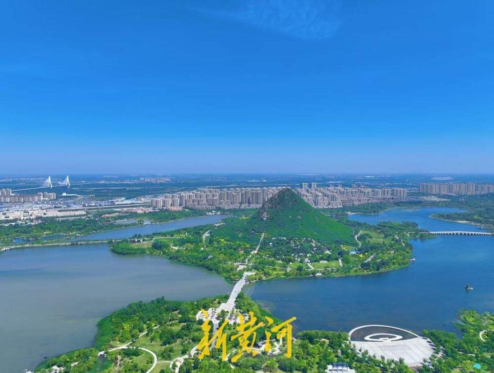 初夏景致入画来，济南华山湖满目青翠焕新颜