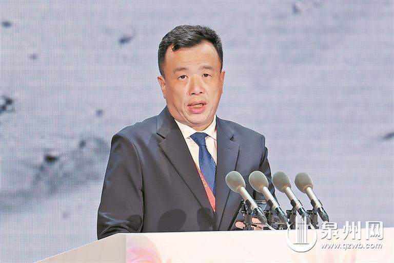 2025泉州时尚周盛大启幕 世遗泉州诚邀全球共织东方时尚新图景