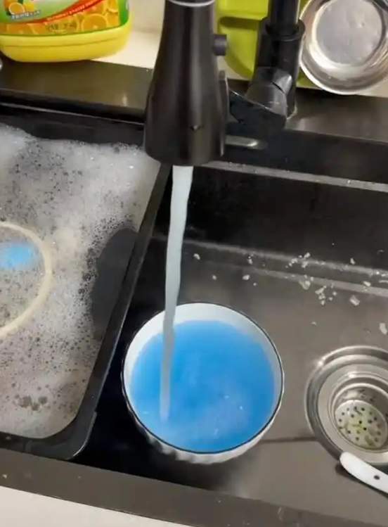 家中自来水变蓝色，贵州播州区成立处置工作组