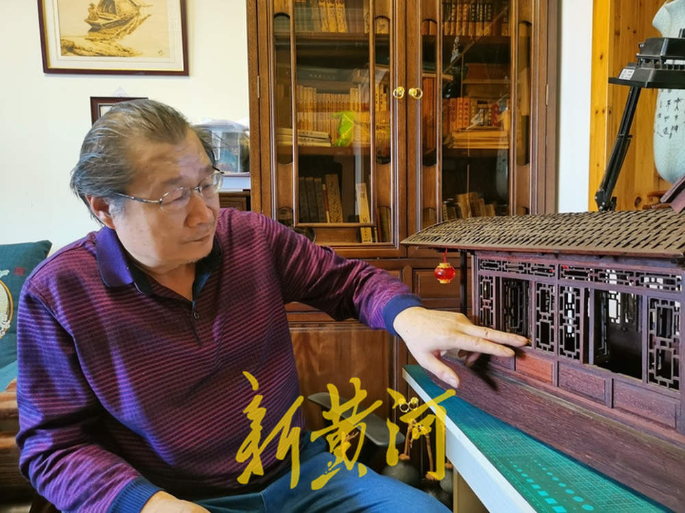 济南六旬男子痴迷木船模型 曾手造军舰和皇家御船
