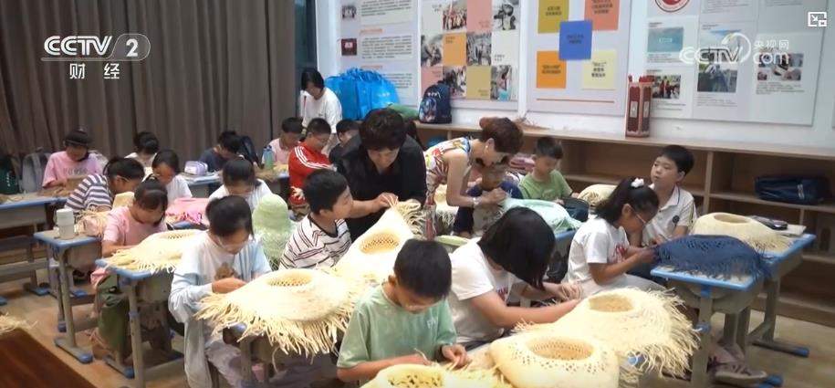 破解暑期“看护难”：暑托班亮点纷呈 托起多彩假期