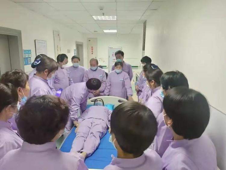 住院不用家人管，“无陪护病房”概念最近又火了！