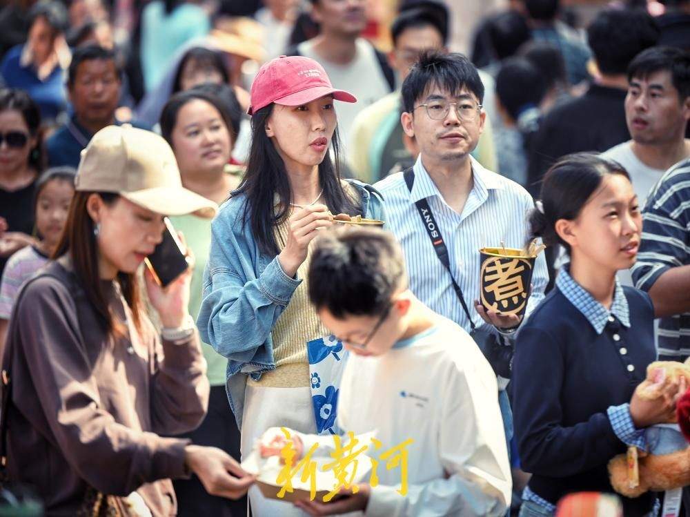 国庆逛吃济南宽厚里，美食和假期最相配