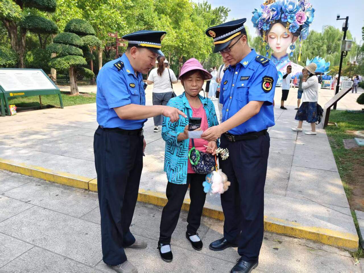 融媒·见证｜城市管理“柔性转身”，服务信息一码汇集——​二维码里的“历下通”​