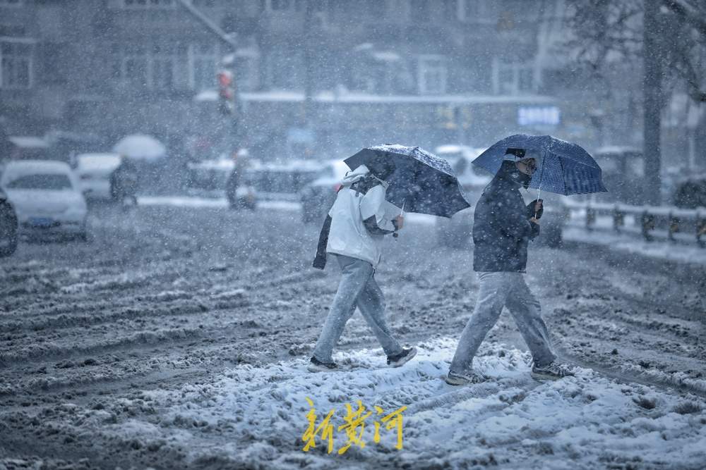 风雪中的“气象哨兵”:经过“检验”的一次极端雨雪预报