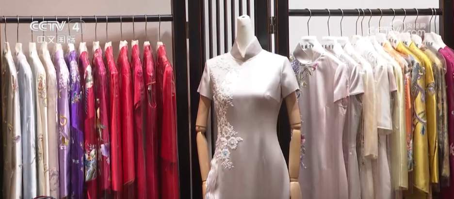 从“中国游”到“中国购” 外籍游客点赞“购在中国”特色体验