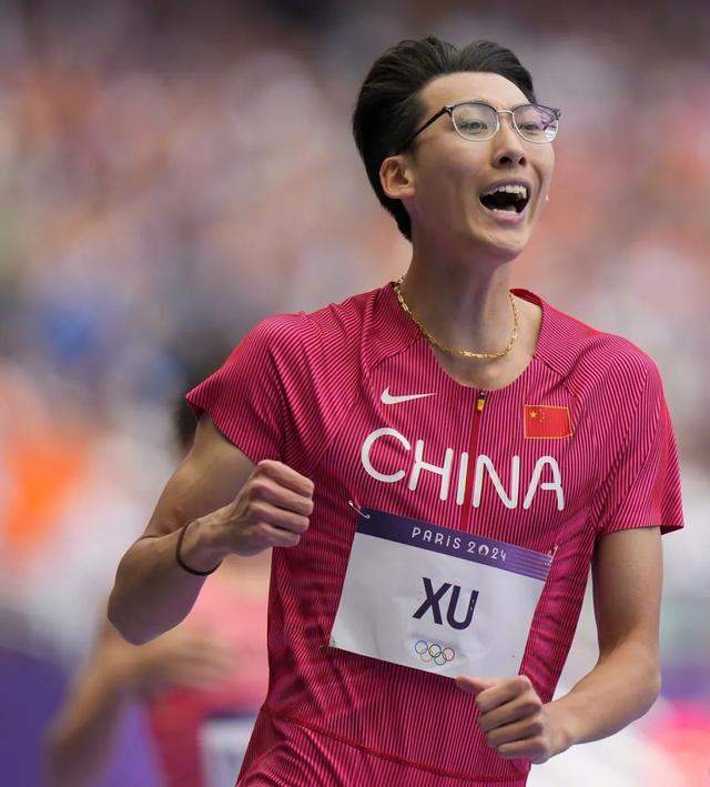 撞脸了 徐卓一是跨栏届的高启盛吧 网友调侃