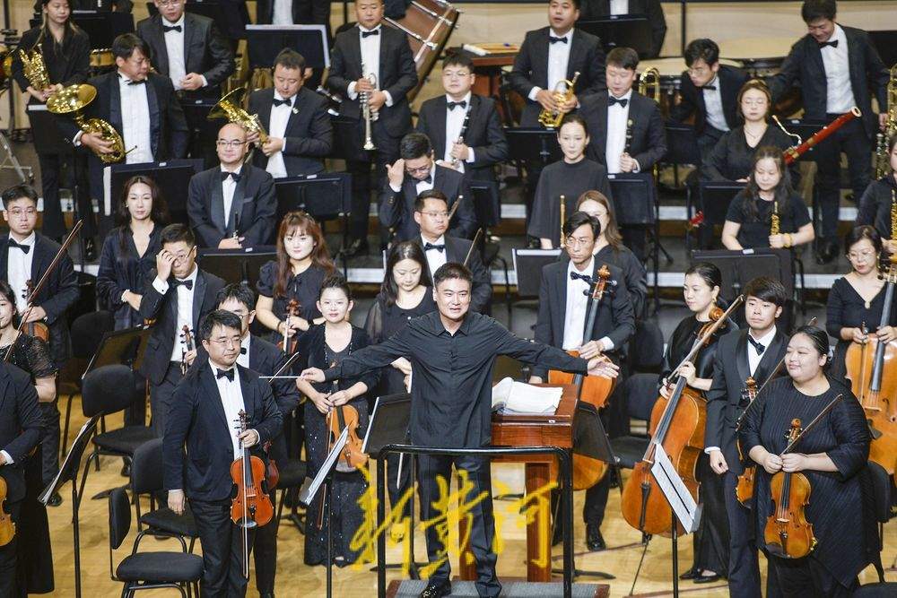 济南剧院迎来首场演出 奏响泉城之秋交响音乐会