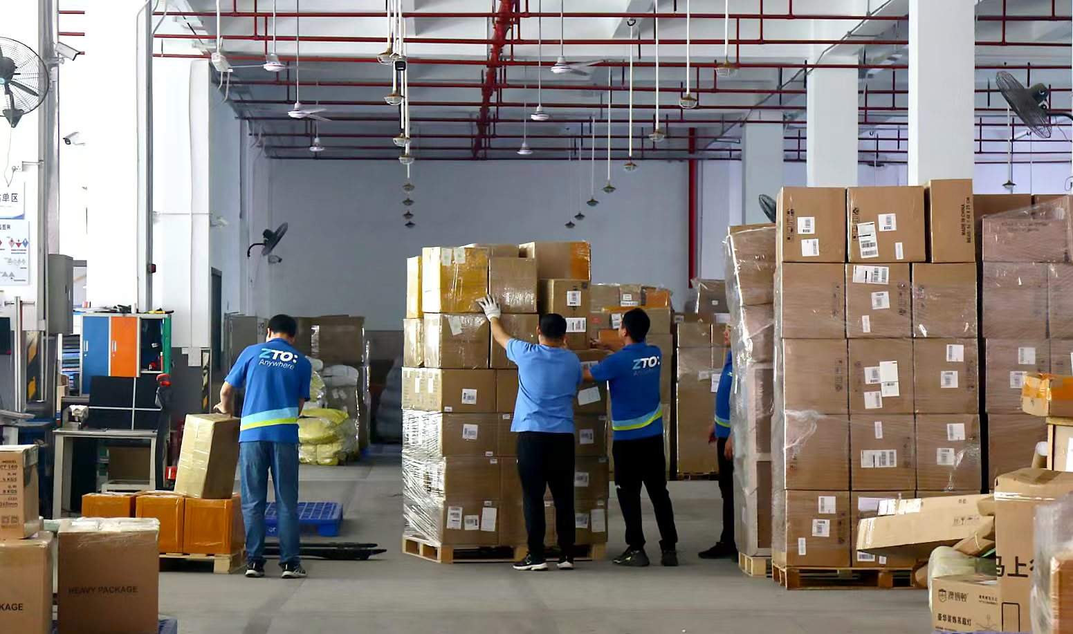 小账本里看发展 “小包裹”撬动全球大市场