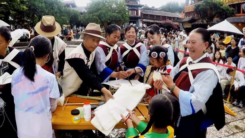 多元文旅绘就暑期画卷 夏日经济点燃消费热潮