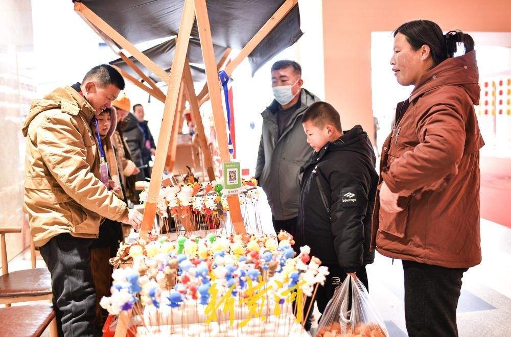 年货承载传统年味，齐鲁农超新春年货会设立文化大集专区