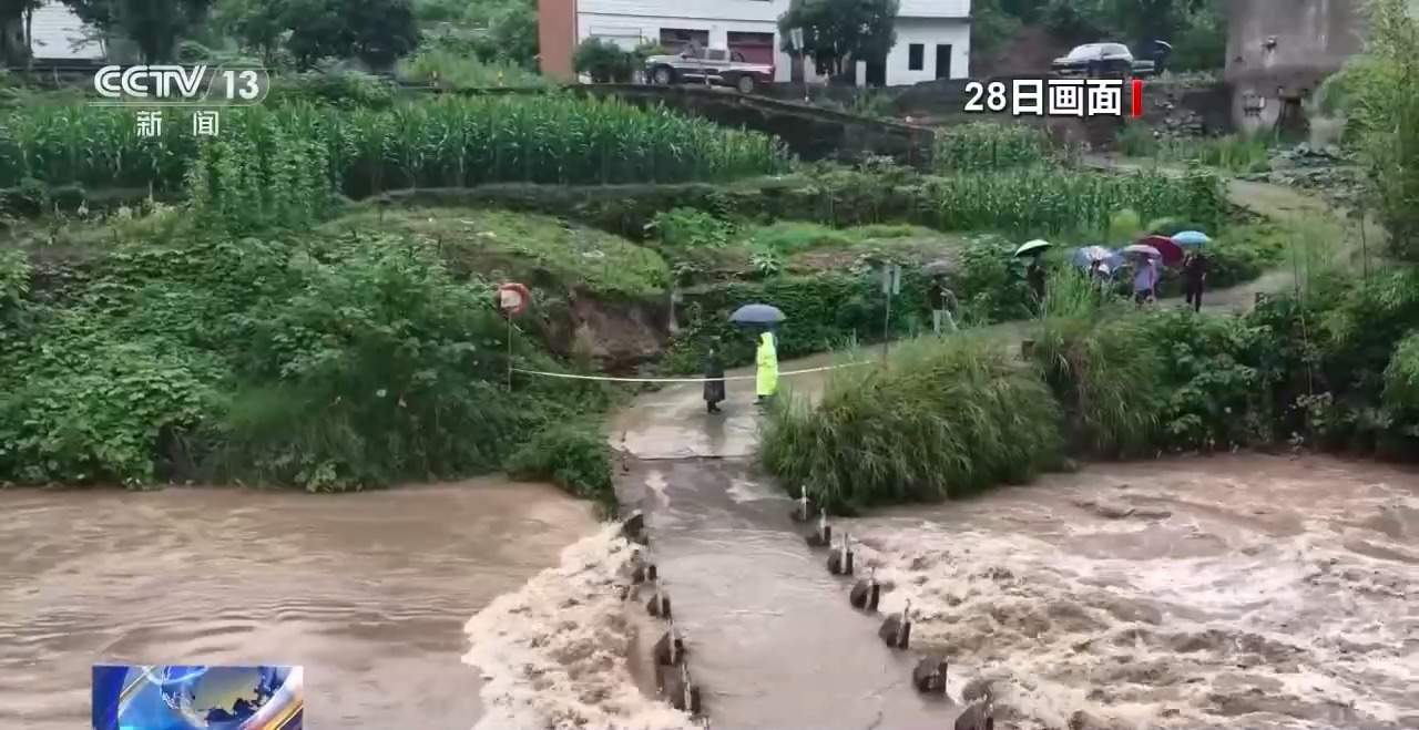 持续降雨致河流水位上涨 重庆开闸泄洪保障流域安全