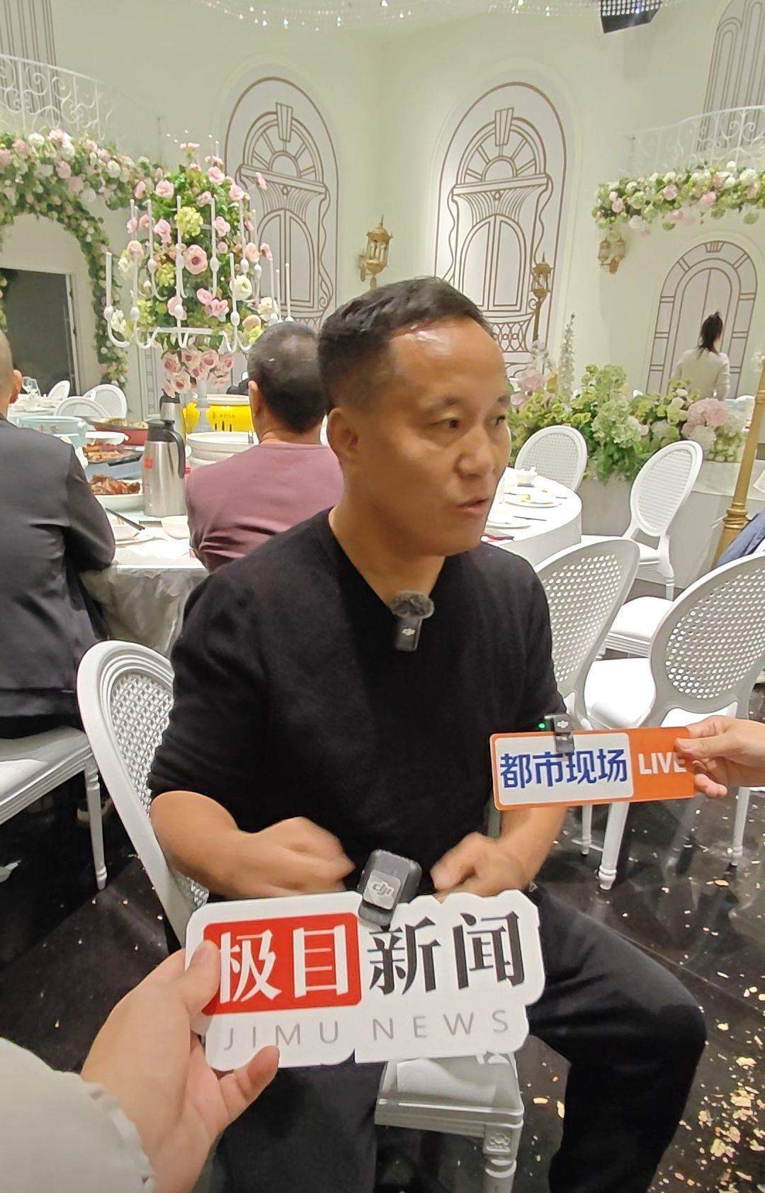 失散25年后团圆,河北“千万富翁”之子解清帅大婚,杜小华、杨妞花、谢岳等现身婚前晚宴送祝福