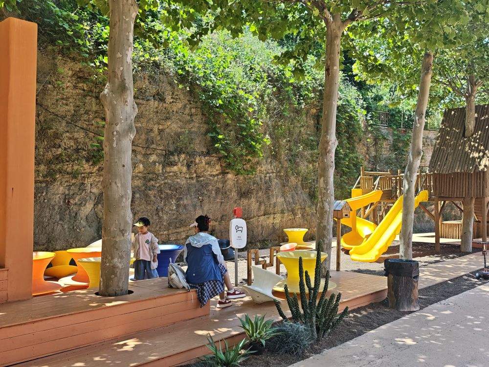 新华社报道山东济南芦南村党支部：绿水青山造就振兴路