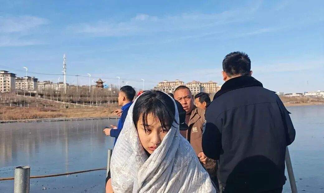 13岁李佳婷,拟获评“见义勇为”