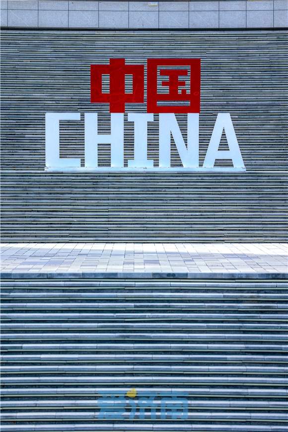 济南汉峪金谷，性价比拍摄新地标，陆家嘴同款美景随手拍！