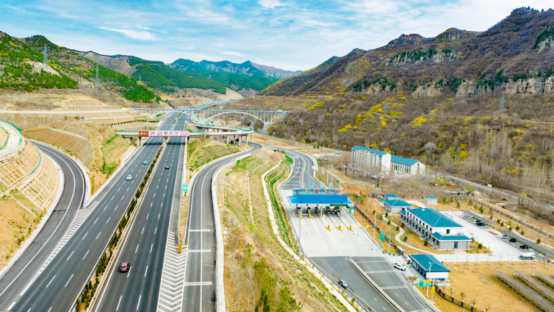 济青中线淄川高速入口图片