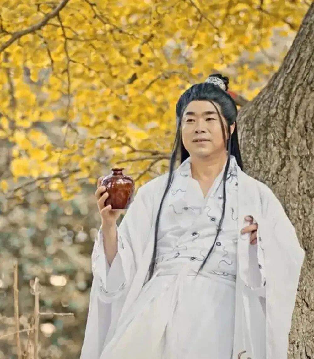 随州原“网红局长”解伟本人证实：已提前退休，入职浙江一卫星通信公司