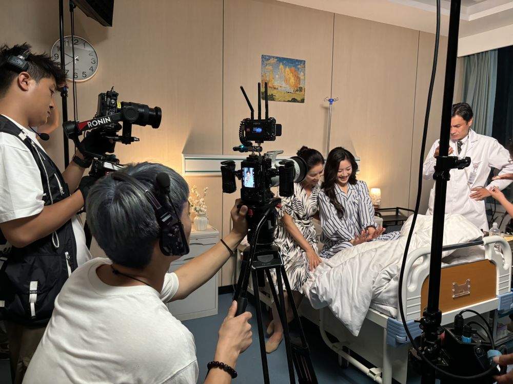 新春走基层|在短剧片场感受小城“热辣滚烫”