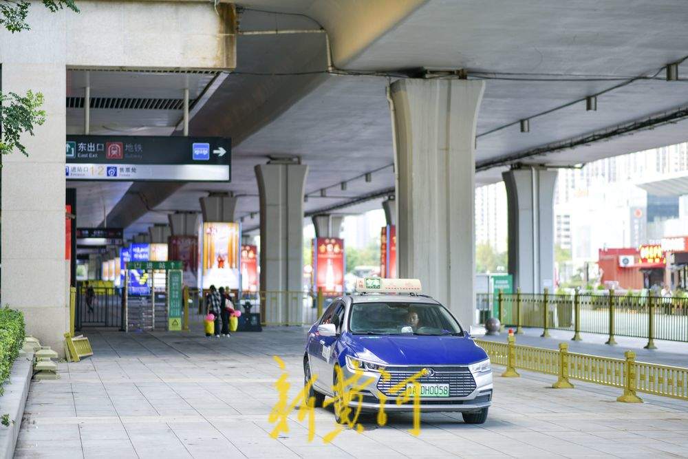 济南西站出租车落客区向北迁移，乘客下车后前往车站距离再缩短
