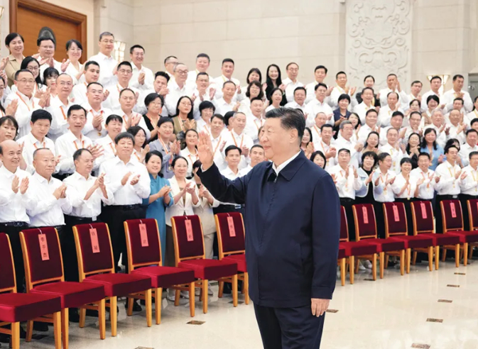 习近平：加快建设教育强国