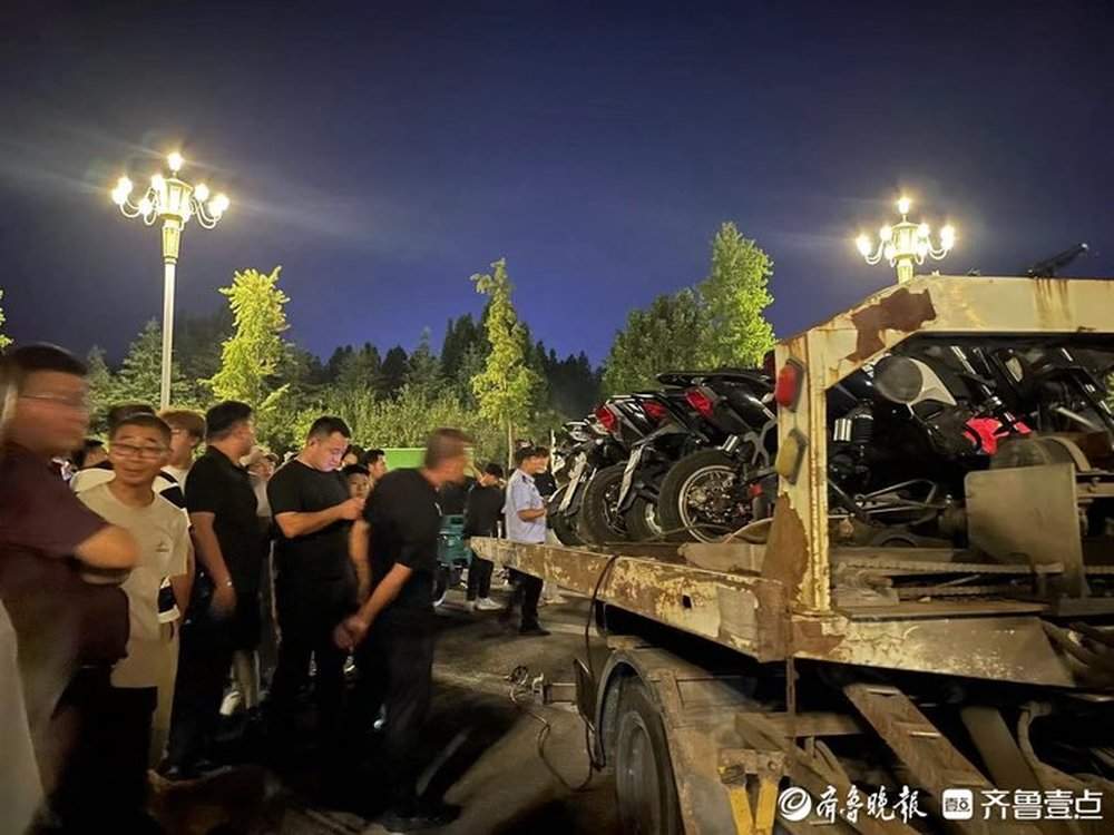 记者夜探章丘公安围堵“鬼火少年”：连续三天设卡 查扣近百辆车