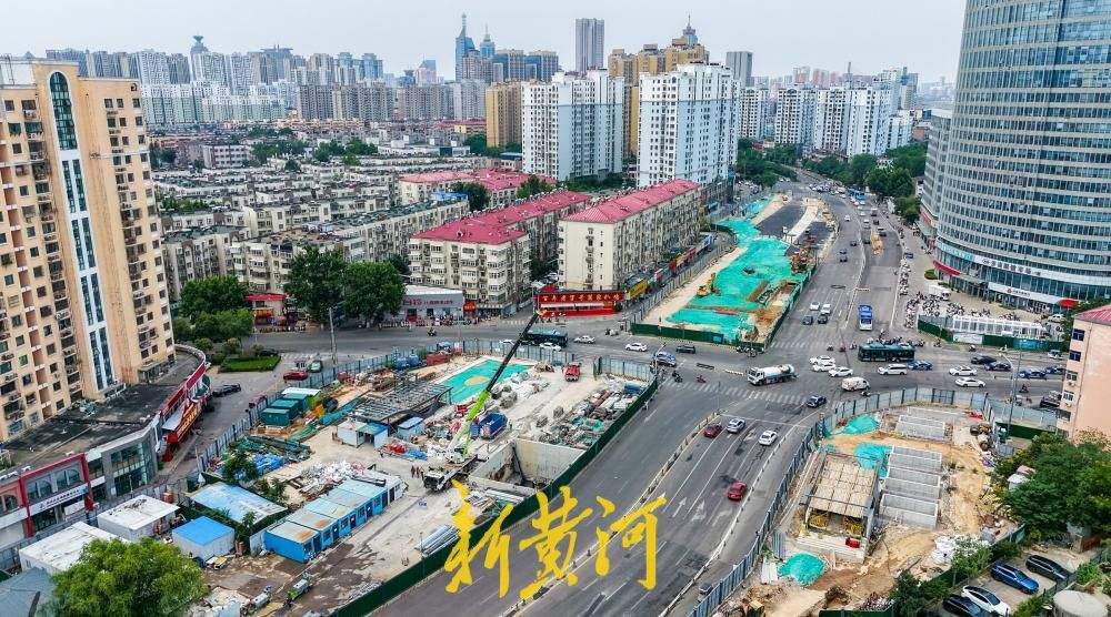 济南地铁6号线北坦站出入口揭面纱，地面道路将逐步恢复