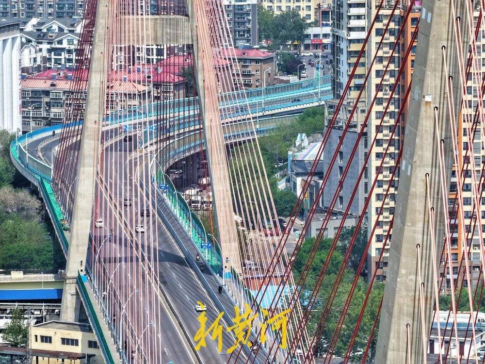 济南“22岁”纬六路高架桥大修进行时