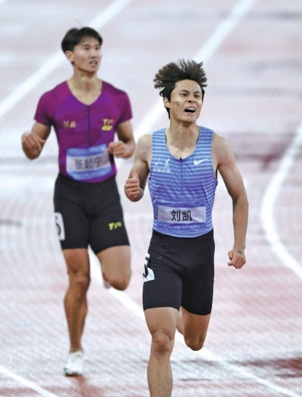 山东代表团昨日夺3金 田径赛场收获首金 济南“三大球”收获第二金