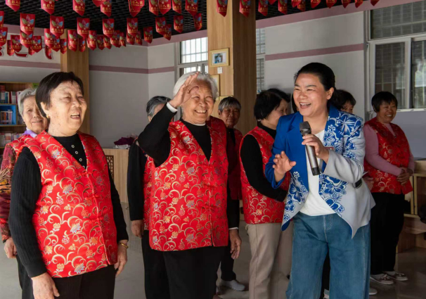 融媒·先锋｜曾经“悬浮”的文化服务，如今“稳稳落地”——庭院深处，书声琅琅