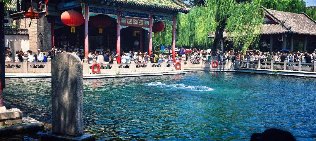 持续高位喷涌！近338天，趵突泉地下水位只有1天跌破29米关口