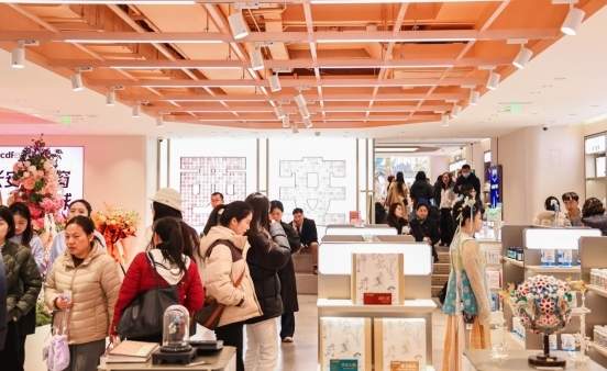 中国旅游集团旗下西安市内免税店盛大开业——“长安开新窗”，开启古都免税消费新篇章