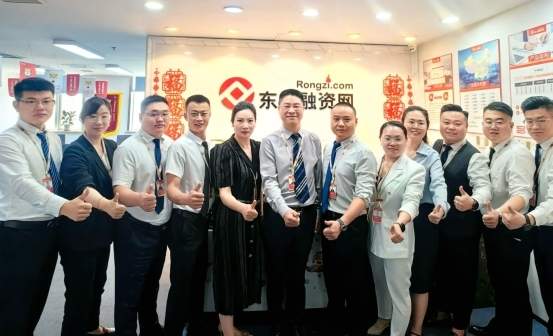 东方融资网董事长胡玉建一行视察济南分公司