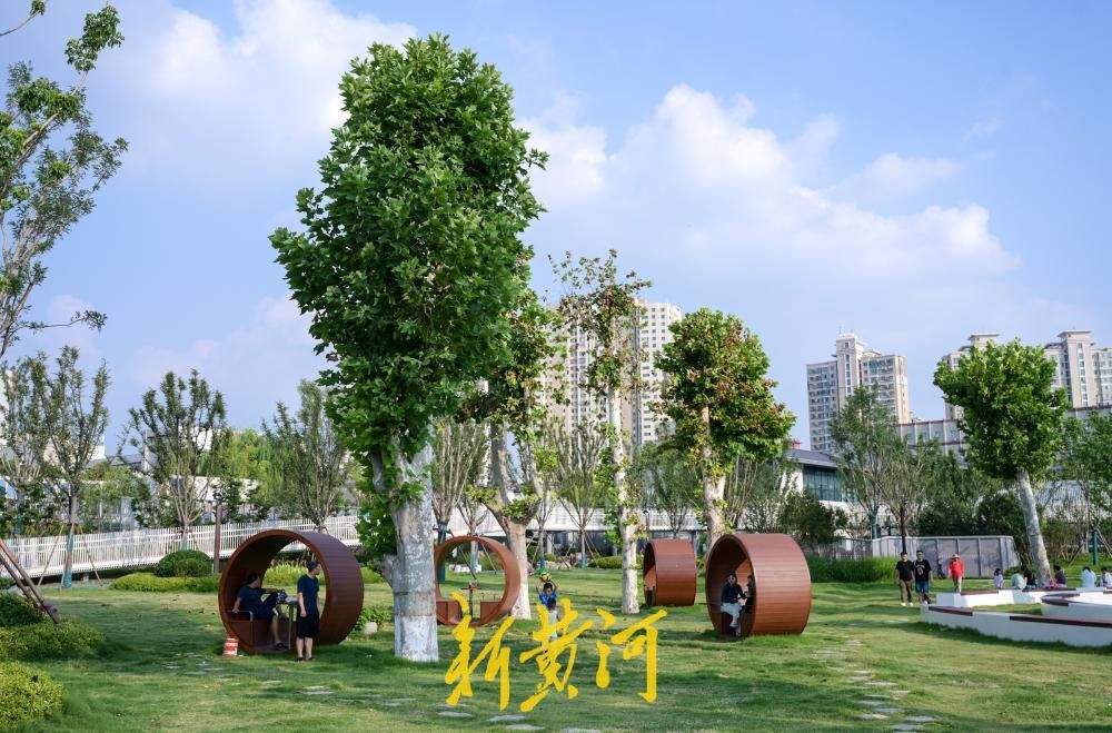 槐苑文化体育公园将开放 “神奇槐谷”游乐区吸引众多儿童