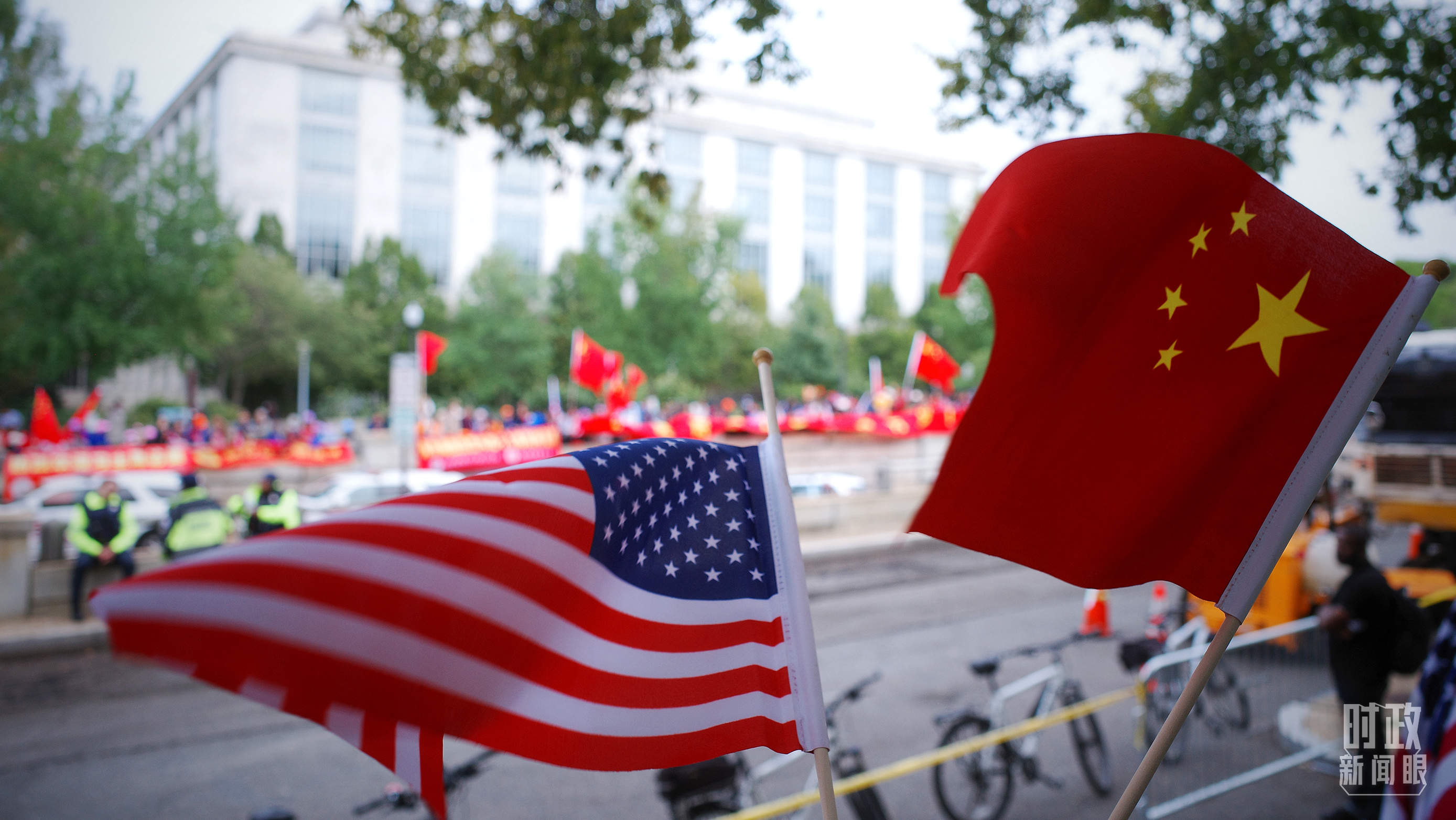 时政新闻眼丨习近平抵达华盛顿，高规格礼遇开启访美序幕