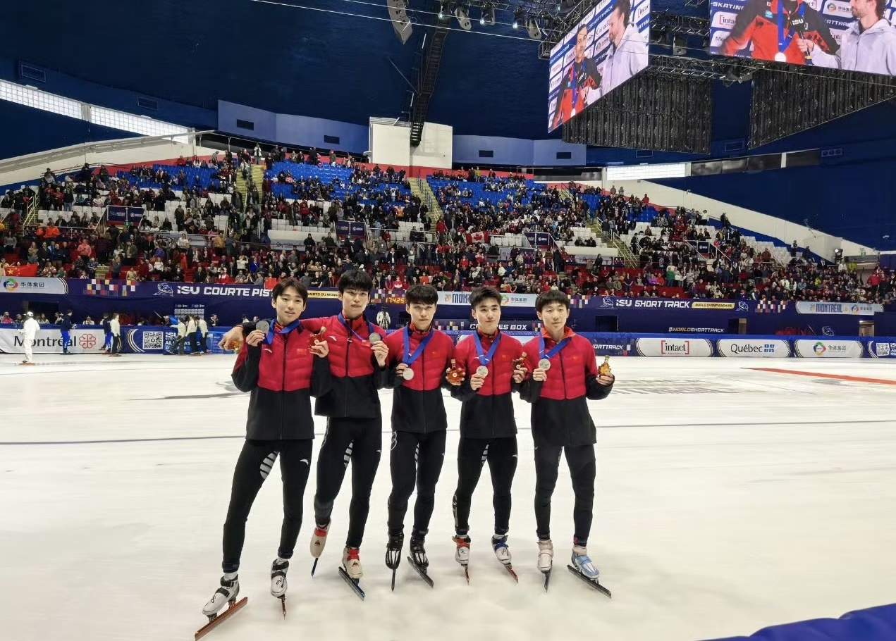 中国男队短道世锦赛5000米接力摘银