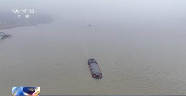 鄱阳湖水位历时8个多月重新突破12米枯水线