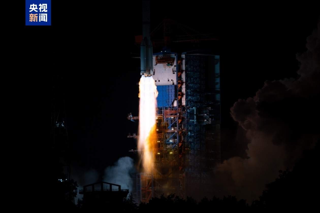 我国成功发射通信技术试验卫星十九号