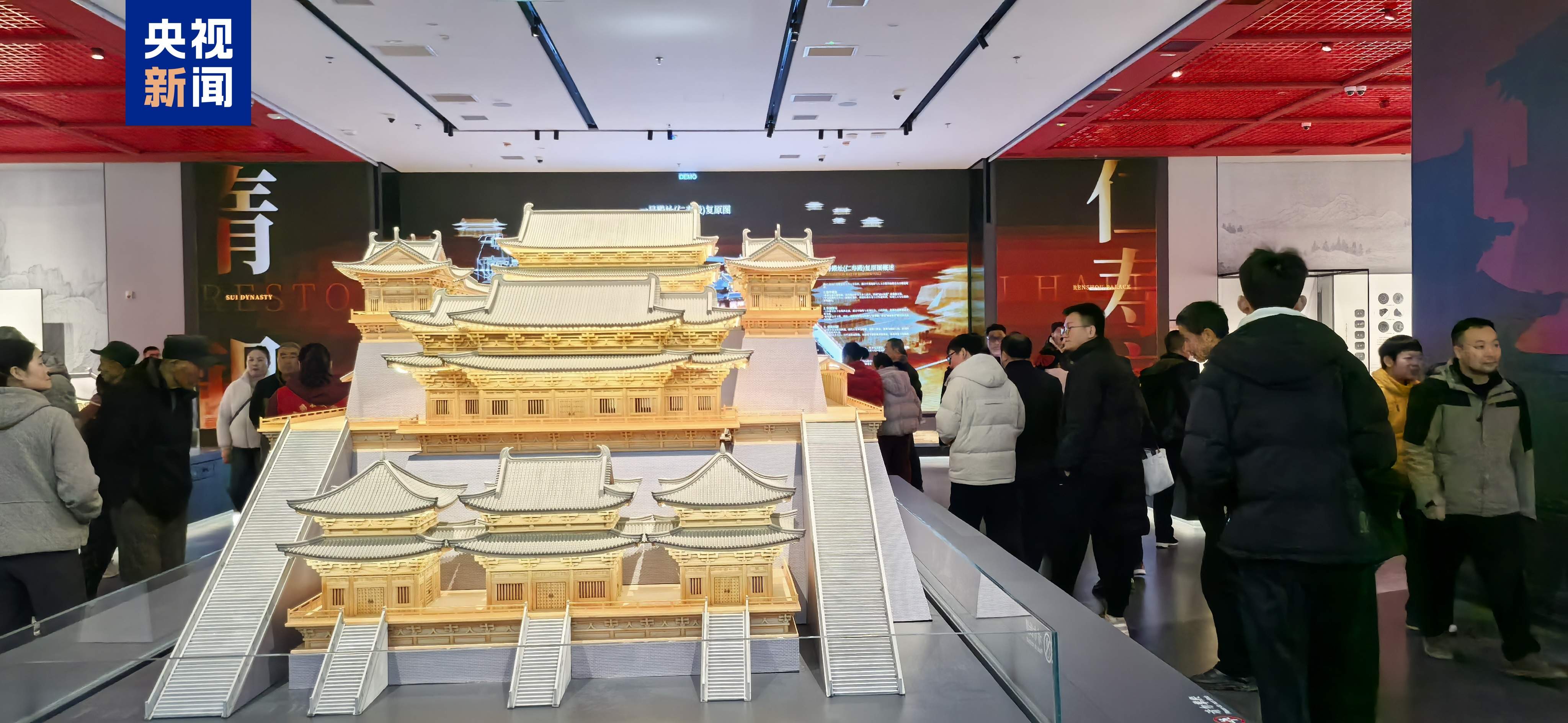 秦兵马俑迎客流高峰 陕西多个博物馆成春节热门打卡地