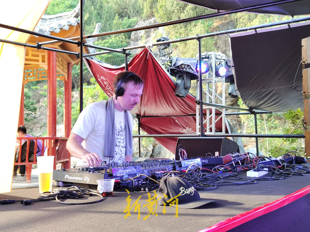 赔钱办电音节，济南这个小山村咋想的？